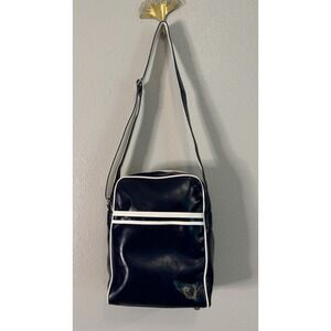 Fred Perry Navy White Flight Bag Crossbody Messenger Laurel Wreath Retro Y2K